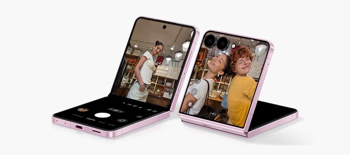 Galaxy Z Flip8 ditekuk sebagai FlexCam untuk memotret tanpa dipegang
