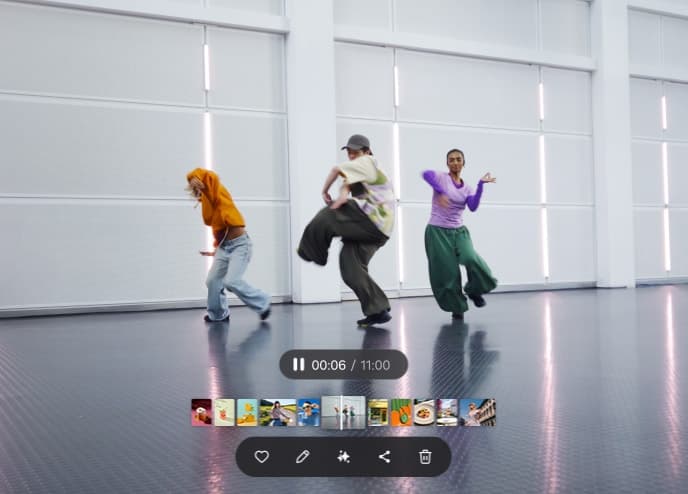 Layar Galaxy Z Fold8 menampilkan My FanCam mengunci fokus ke satu penampil